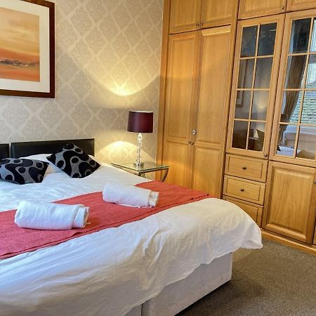 Royal Mile Mansions 2 Bedroom - Edinburgh City Centre Bagian luar foto