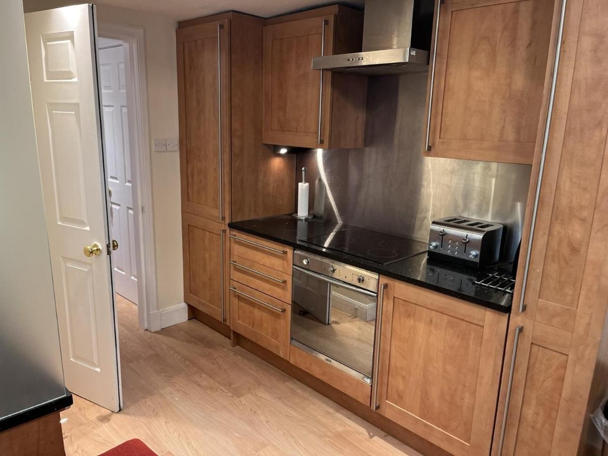 Royal Mile Mansions 2 Bedroom - Edinburgh City Centre Bagian luar foto